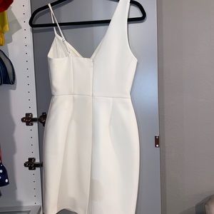 BCBG MAXAZRIA WHITE DRESS